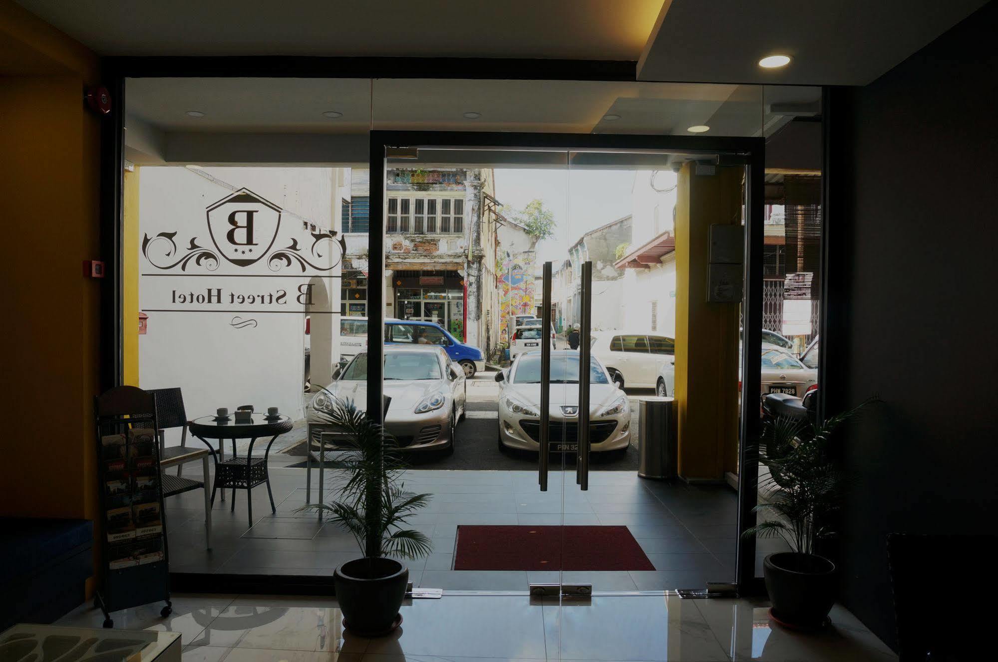 Hotel B Street