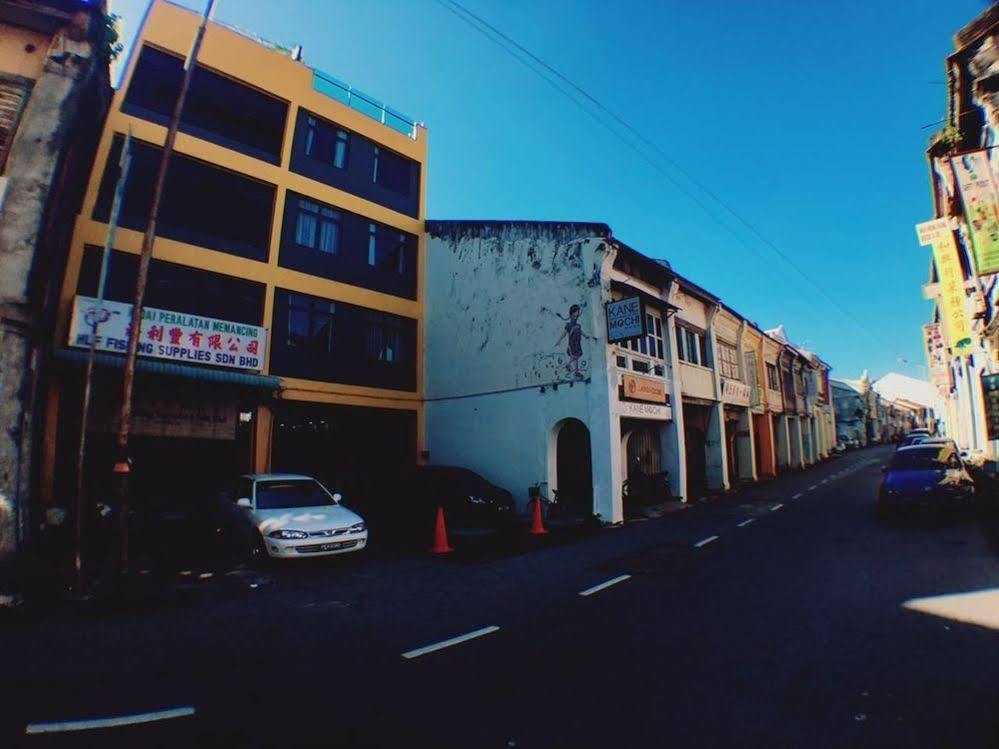Hotel B Street 2*