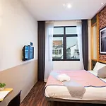B Street Hotel